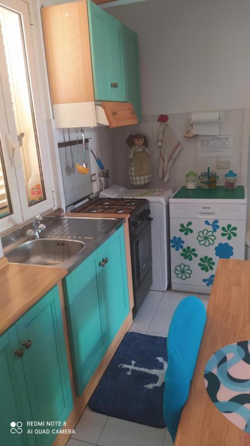 My Little House - Appartamento Con Patio E Parcheggio Privato A 5 Minuti Dalla Spiaggia E Dal Centro 트로페아 외부 사진