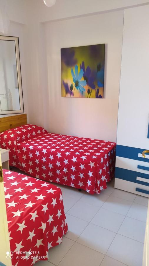 My Little House - Appartamento Con Patio E Parcheggio Privato A 5 Minuti Dalla Spiaggia E Dal Centro 트로페아 외부 사진
